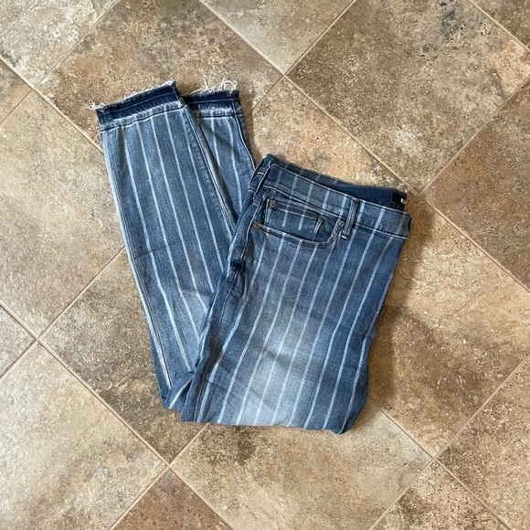 Pin stripe jeans - Picture 2 of 4